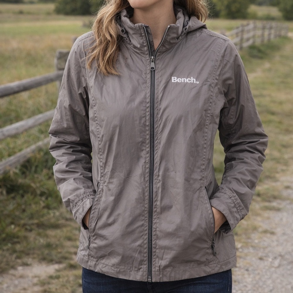 Z2 Bench‎ Buckle Women's Hooded Jacket Medium Dark Grey